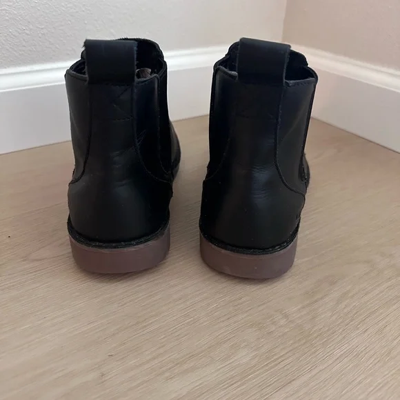 UGG Black K Callum Ankle Boots - Picture 3 of 5